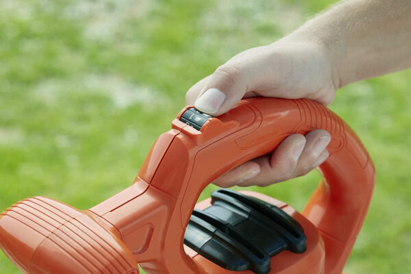 BLACK & DECKER | BEBLV260-QS | Leaf Blower - Image 5