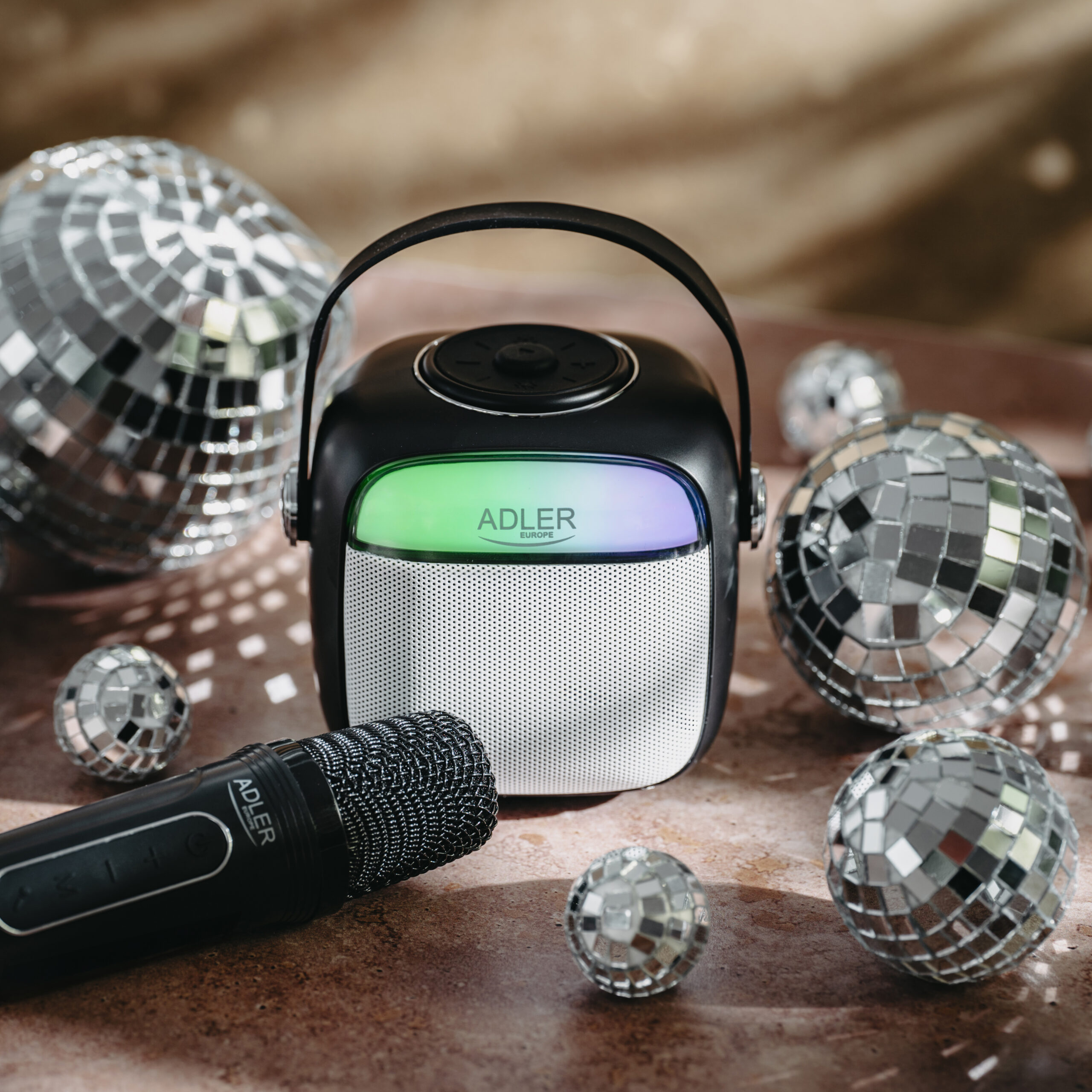 Adler Karaoke Speaker With Microphone | AD 1199B | Bluetooth | Black | Portable | Wireless connection - Image 7
