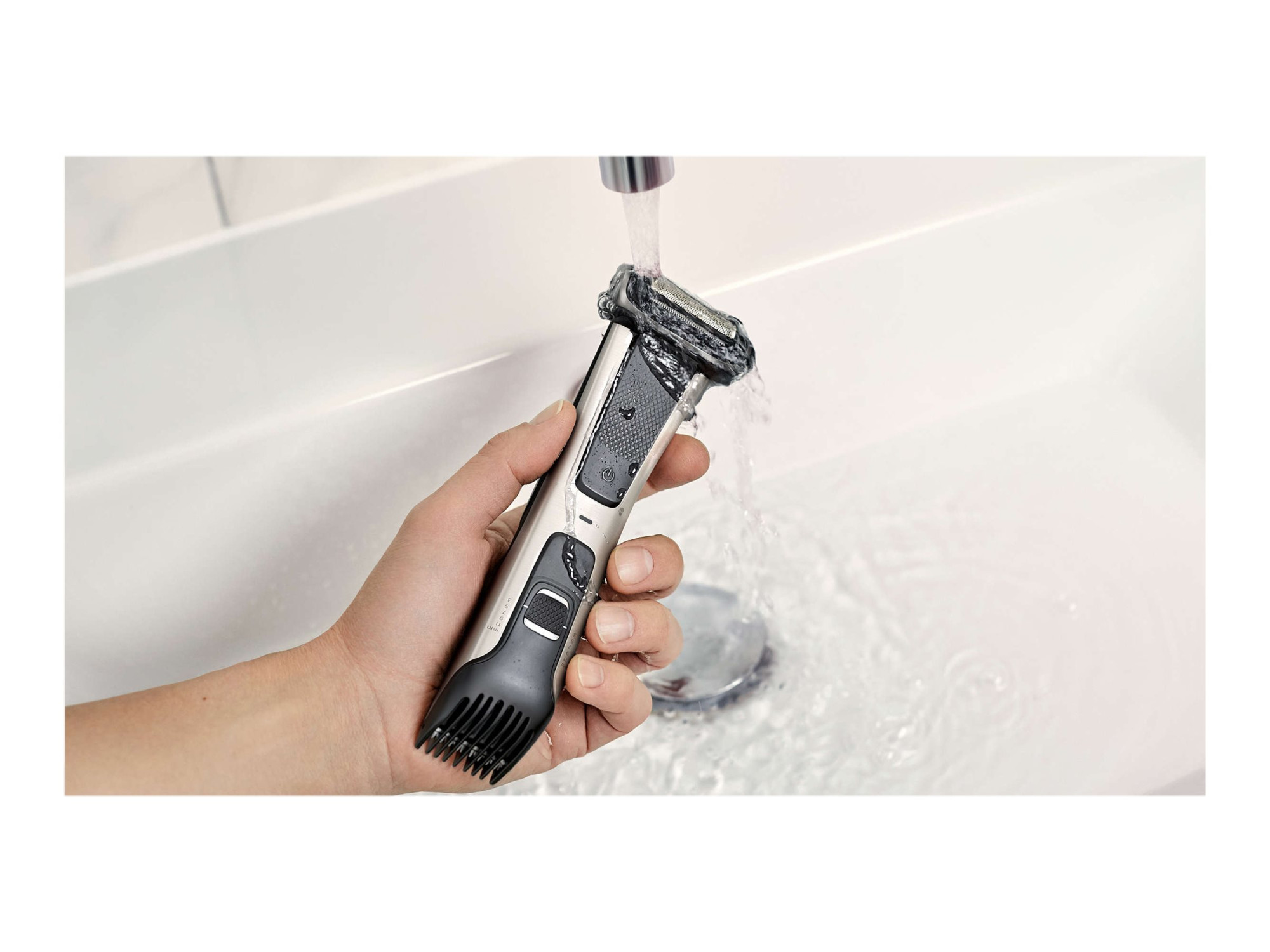 Philips | Showerproof body groomer | BG7025/15 | Body groomer | Number of length steps 5 | Black/Stainless - Image 15
