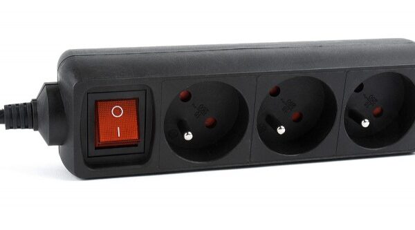 EnerGenie EG-PSU3F-01 UPS power strip, 3 FR sockets, 10 A, C14 plug, 0.6 m cable, black | EnerGenie