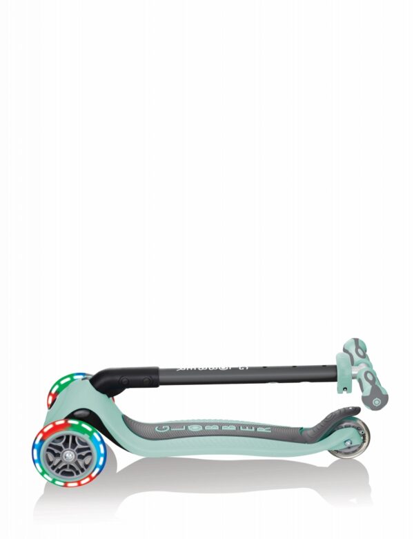 Globber | Scooter | Mint | Scooter Go Up Deluxe Lights - Image 13