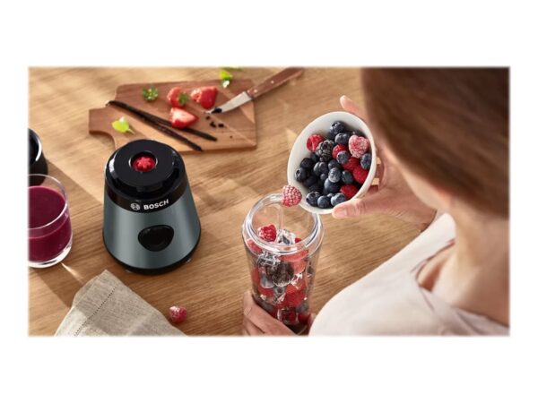 Bosch | VitaPower ToGo Smoothie Maker | MMB2111S | Tabletop | 450 W | Jar material Tritan | Jar capacity 0.6 L | Ice crushing | Silver - Image 14