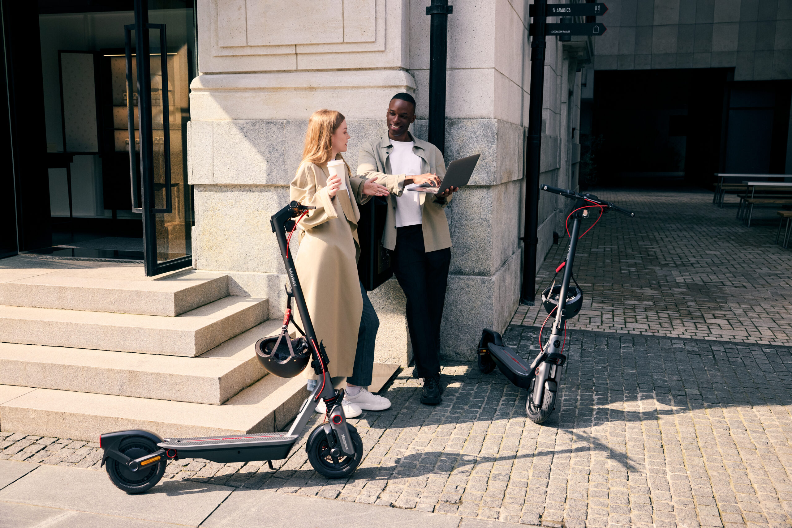 Segway | F3 Pro E | eKickScooter | Up to 25 km/h | 10 " | Black - Image 9