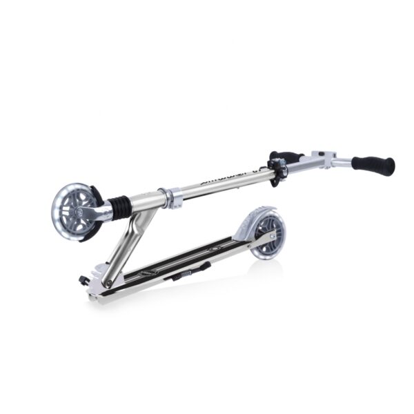 Globber | Scooter | Flow Element Comfort Lights | Silver - Image 5