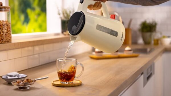 Bosch Kettle | TWK1M127 | Electric | 2400 W | 1.7 L | Plastic | Creamy - Image 4