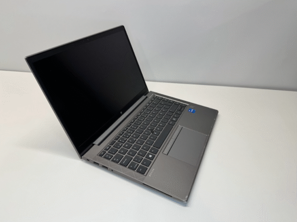 HP | RENEW | Grade C | HP ZBook Firefly 14 G8 | 14 " | FHD | i7-1165G7 | 16 GB | SSD | 512 GB | NVIDIA Quadro T500 Mobile 4GB | Windows 11 Pro | Keyboard language Swedish | 12 month(s) - Image 2