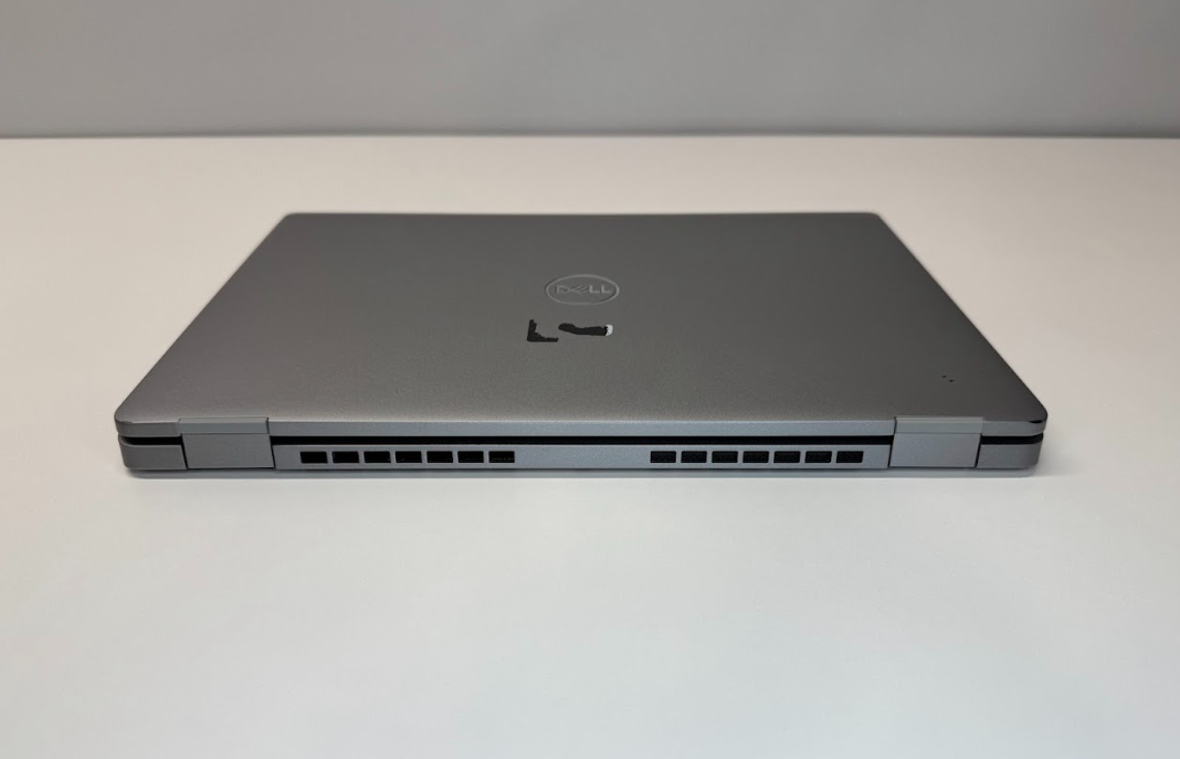 DELL Renew | Grade B | Dell Latitude 5330 | 13.3 " | FHD | i3-1215U | 16 GB | SSD | 256 GB | Intel UHD Graphics | Windows 11 Pro | Keyboard language Swedish | 12 month(s) - Image 6