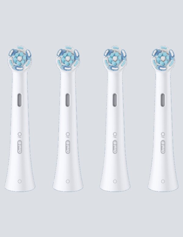 Oral-B Replaceable toothbrush heads | iO UltimateClean | Heads | For adults | Number of brush heads included 4 | White - Image 2