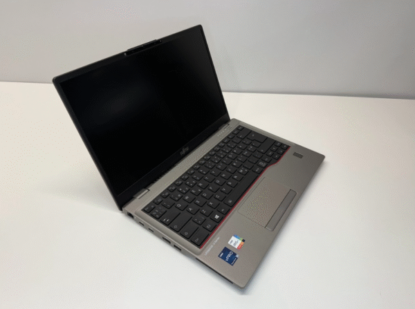 Fujitsu | RENEW | Grade A | LIFEBOOK U7412 | 14 " | FHD | i5-1235U | 16 GB | SSD | 512 GB | Intel Iris Xe Graphics | Windows 11 Pro | Keyboard language Nordic/Estonian | 12 month(s)