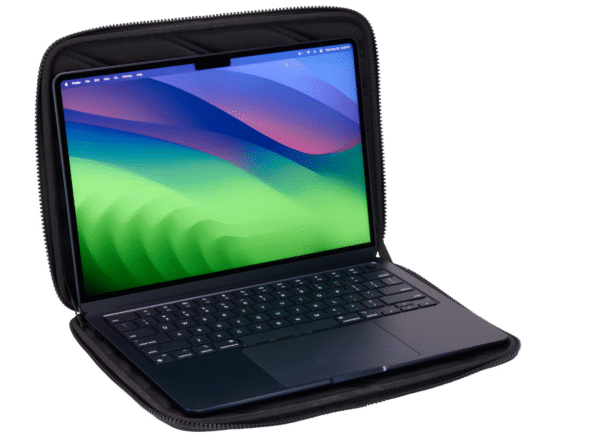 Thule Gauntlet | Fits up to size 14 " | MacBook Sleeve | Black - Image 3