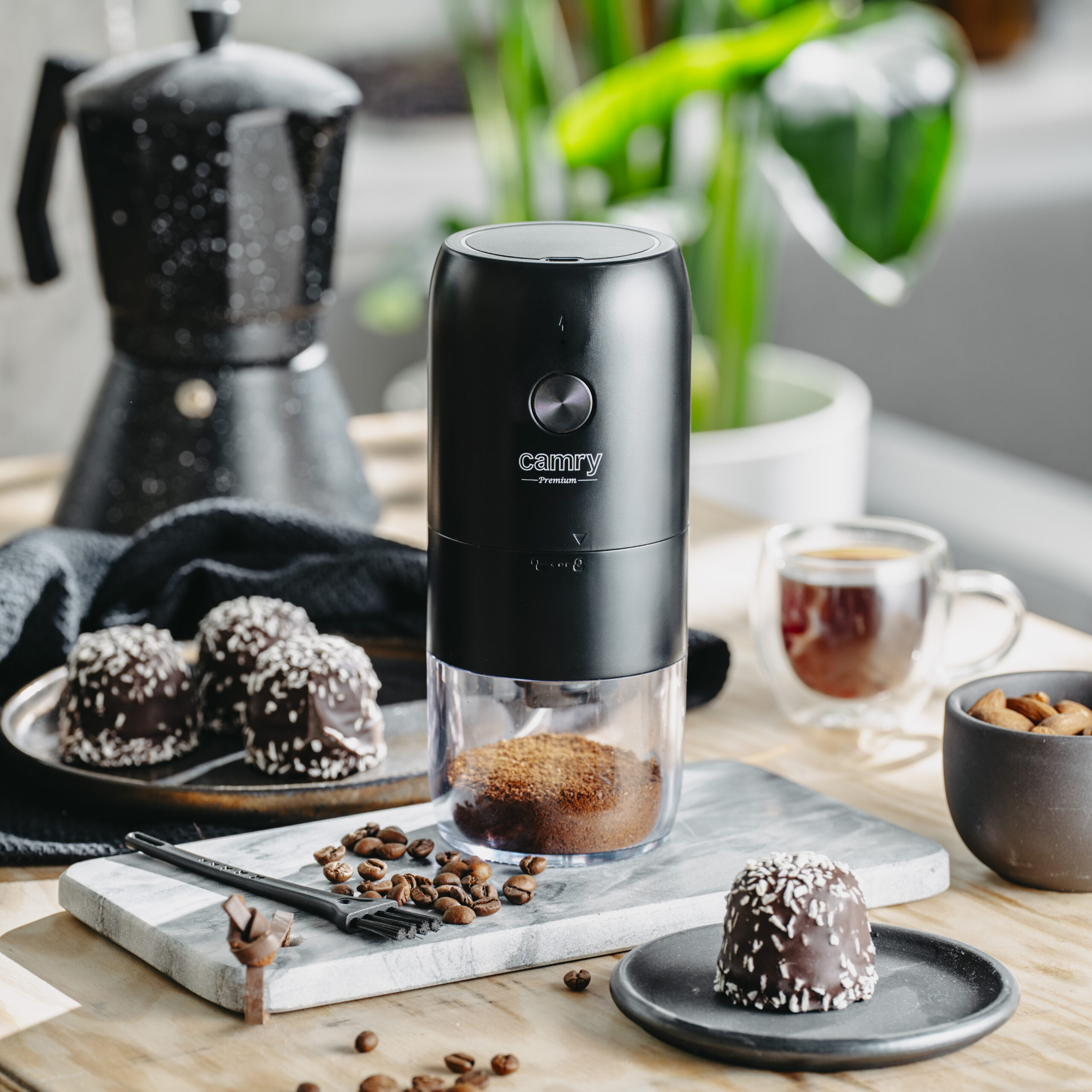 Camry Cordless USB Electric Coffee Grinder | CR 4302 | 25 W | Coffee beans capacity 25-30 g | Black - Image 13