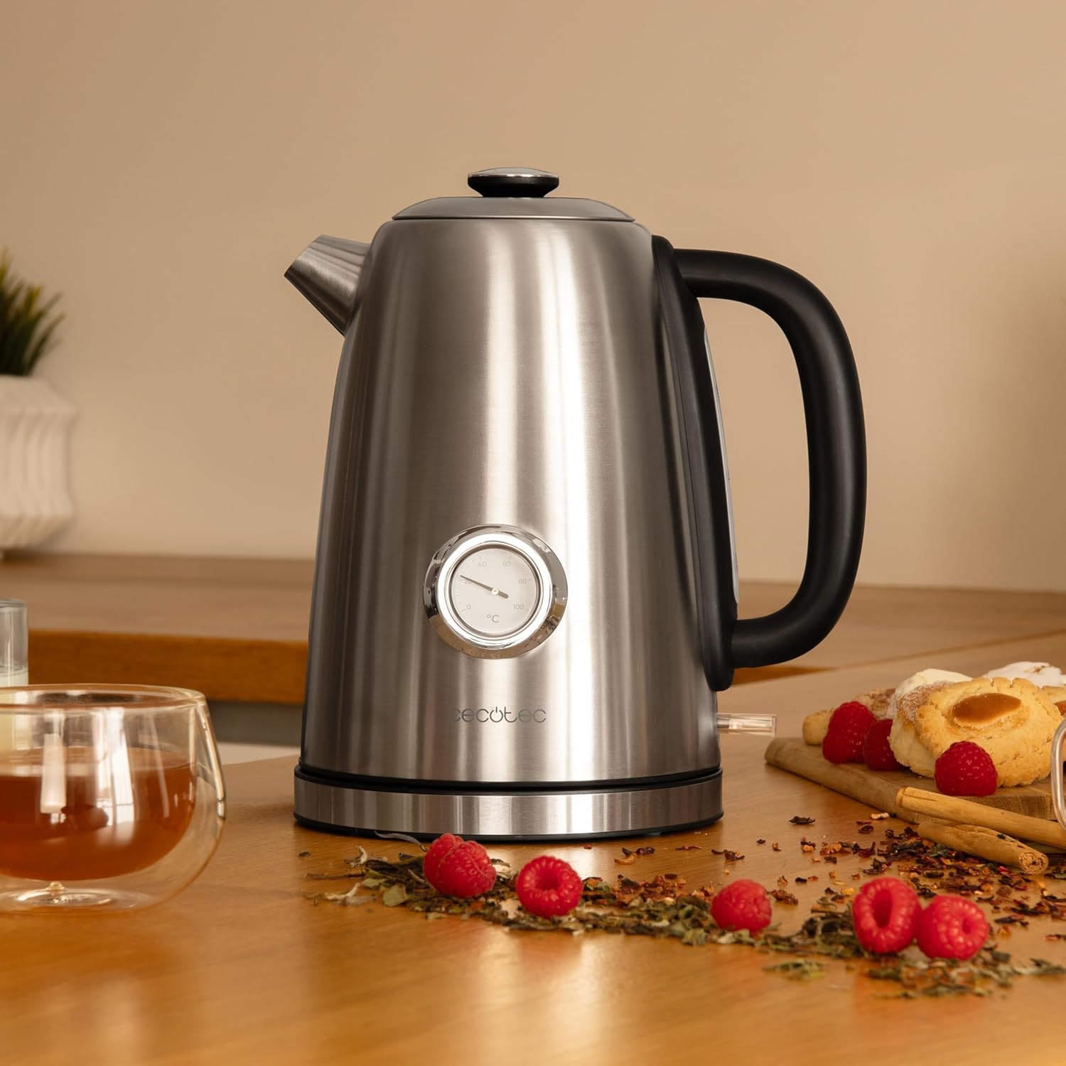 Cecotec Kettle | Thermosense 620 Vintage | Electric | 2200 W | 1.7 L | Stainless steel | 360° rotational base | Stainless steel - Image 4
