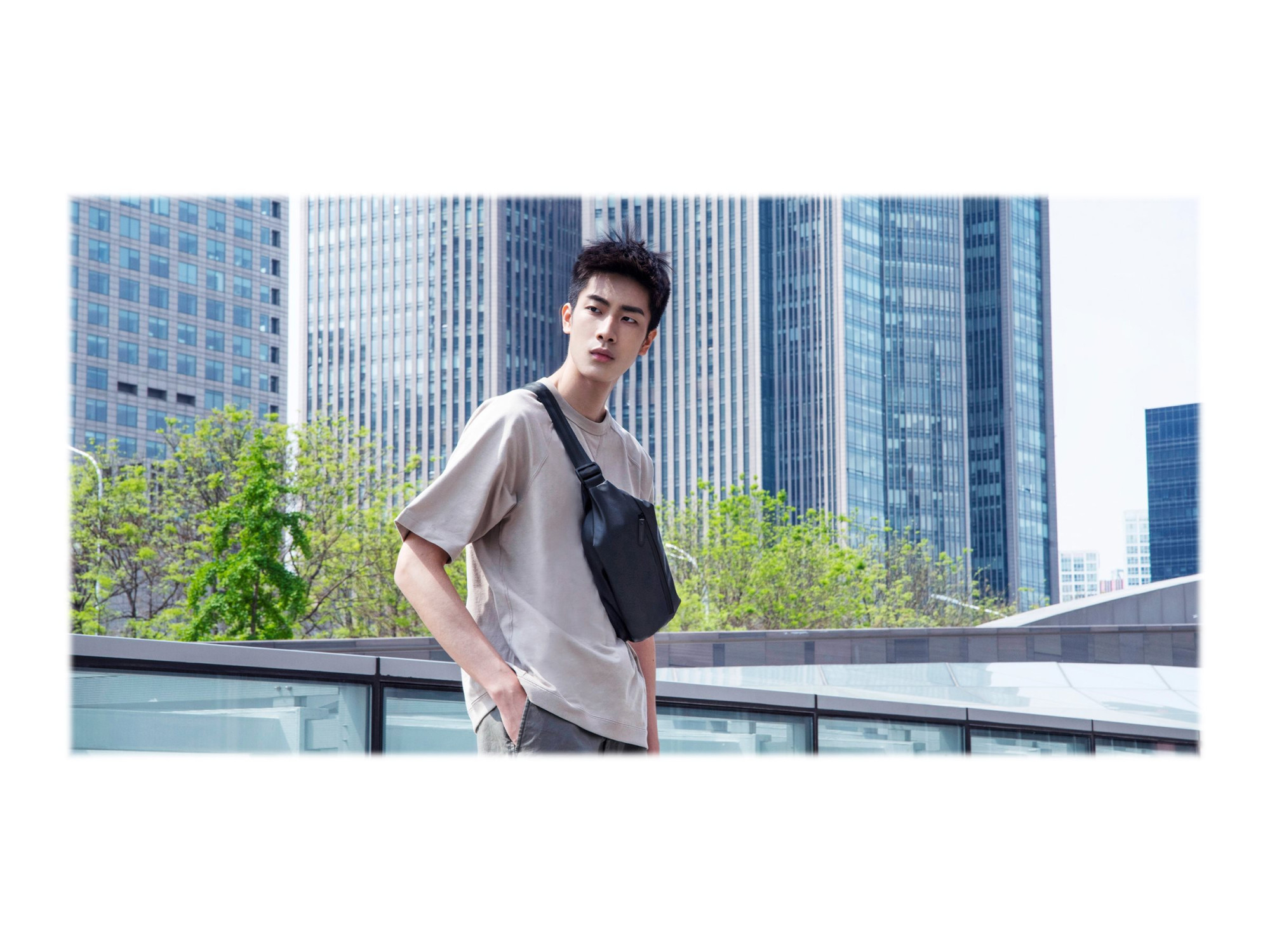 Sports Fanny Pack | BHR5226GL | Black | Polyester with Polyurethane Coating | YKK Zipper with water resistance - Image 13