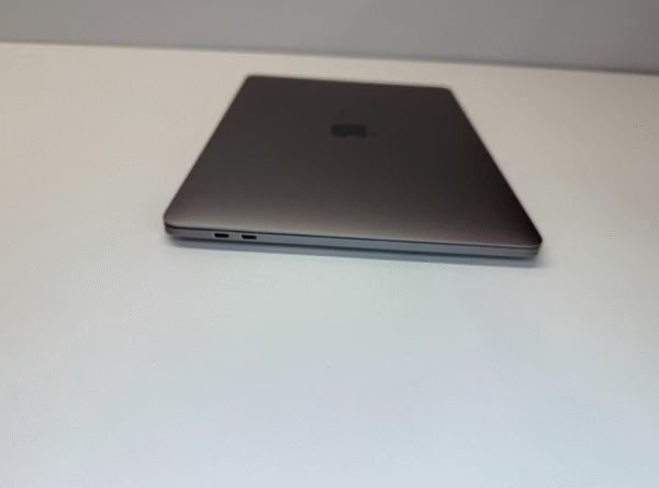Apple | RENEW | Grade B | MacBook Pro (2019) | 13.3 " | i5-8257U | 8 GB | SSD | 256 GB | Intel Iris Plus Graphics 645 | macOS | Keyboard language Swedish | 12 month(s) - Image 3