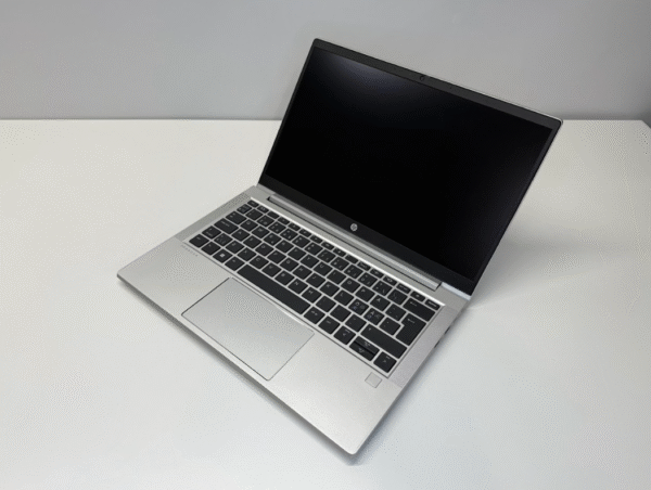 HP | RENEW | Grade A | ProBook 430 G8 | 13.3 " | i3-1115G4 | 16 GB | SSD | 512 GB | Intel UHD Graphics | Windows 11 Pro | Keyboard language Nordic | 12 month(s) - Image 2