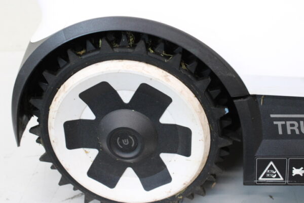 SALE OUT. Ecovacs GOAT A3000 LiDAR Lawn Mower, Robot, Efficiency 400 m²/h, Dual LiDAR + Camera, White/Black | Ecovacs | Lawn Mower | GOAT A3000 LiDAR | USED, DIRTY, SCRATCHED, MISSING HEXAGONAL KEY AND BLADES | 5000 Ah - Image 2