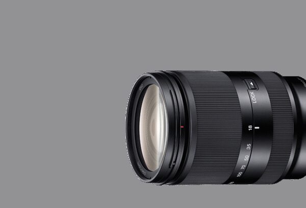 Sony | SEL-18200LE E 18-200mm F3.5-6.3 telephoto zoom lens | Sony