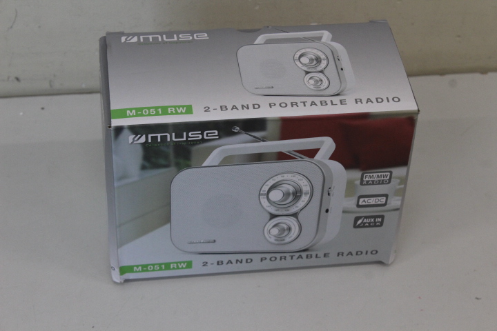 Razer | Gaming Controller for Xbox Series X/S and PC | Wolverine V3 Tournament Edition - Image 5