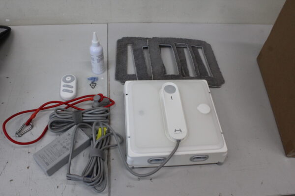 SALE OUT. Hutt Windows Cleaning Robot W9, 3800 Pa, White  | HUTT | Windows Cleaning Robot | W9 | Corded | 3800 Pa | White | USED, DIRTY - Image 3
