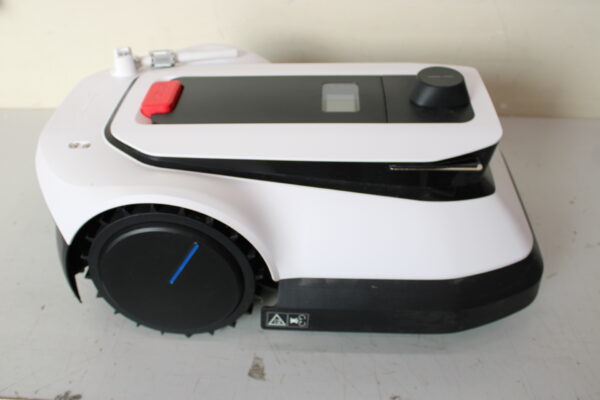 SALE OUT.  | Ecovacs | Lawn Mower | GOAT G1 - Image 8