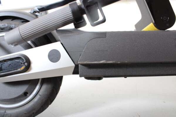 SALE OUT. Xiaomi Electric Scooter 5 Pro GL | Xiaomi Electric Scooter 5 Pro GL | USED, SCRATCHED, DIRTY, MISSING REAR WHEEL REFLECTOR - Image 2