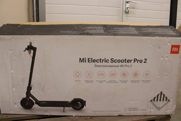 SALE OUT. Xiaomi Mi Electric Scooter Pro 2 (Black) | Xiaomi Mi Electric Scooter Pro 2 | 600 W | 25 km/h | 24 month(s) | Black | DEMO, SCRATCHED, DAMAGED PACKAGING - Image 2