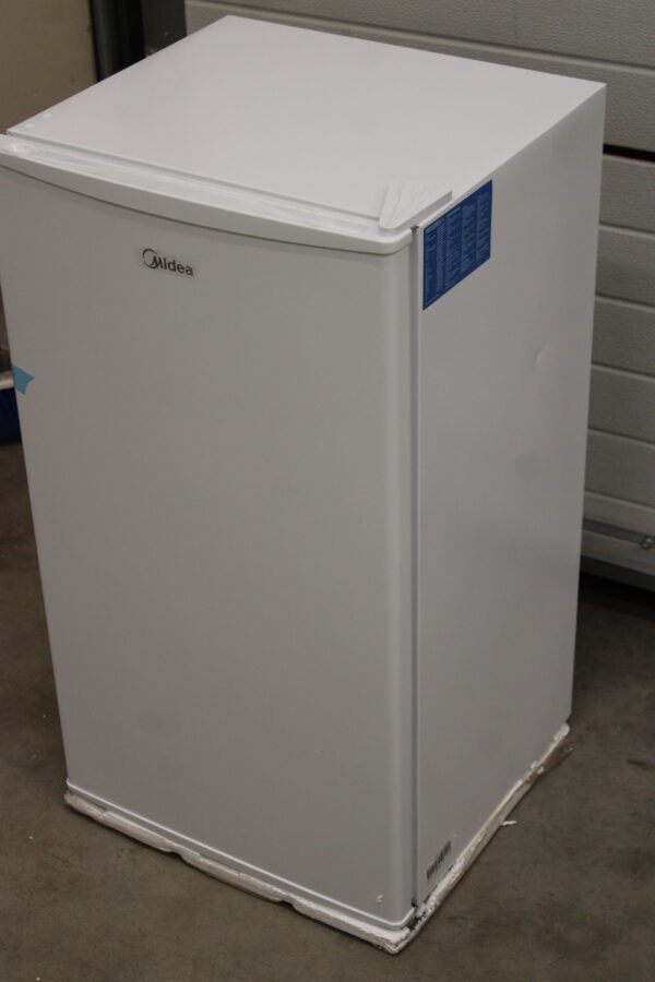 SALE OUT. Midea MDRD142FGE01 Refrigerator, E, Freestanding, Larder, Height 86 cm, Fridge net 93 L, White | Midea | Refrigerator | MDRD142FGE01 | Energy efficiency class E | Free standing | Larder | Height 86 cm | Fridge net capacity 93 L | 41 dB | White | DAMAGED PACKAGING, DENTS ON SIDES - Image 5