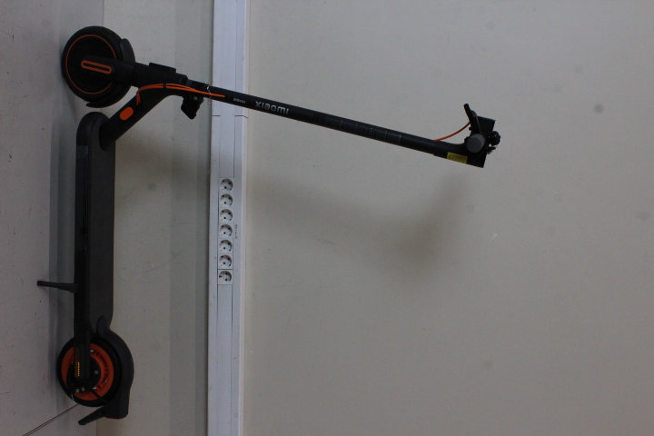 EnerGenie UPS with USB and LCD display, Black | EG-UPS-034 | 1500 VA | 900 W - Image 4