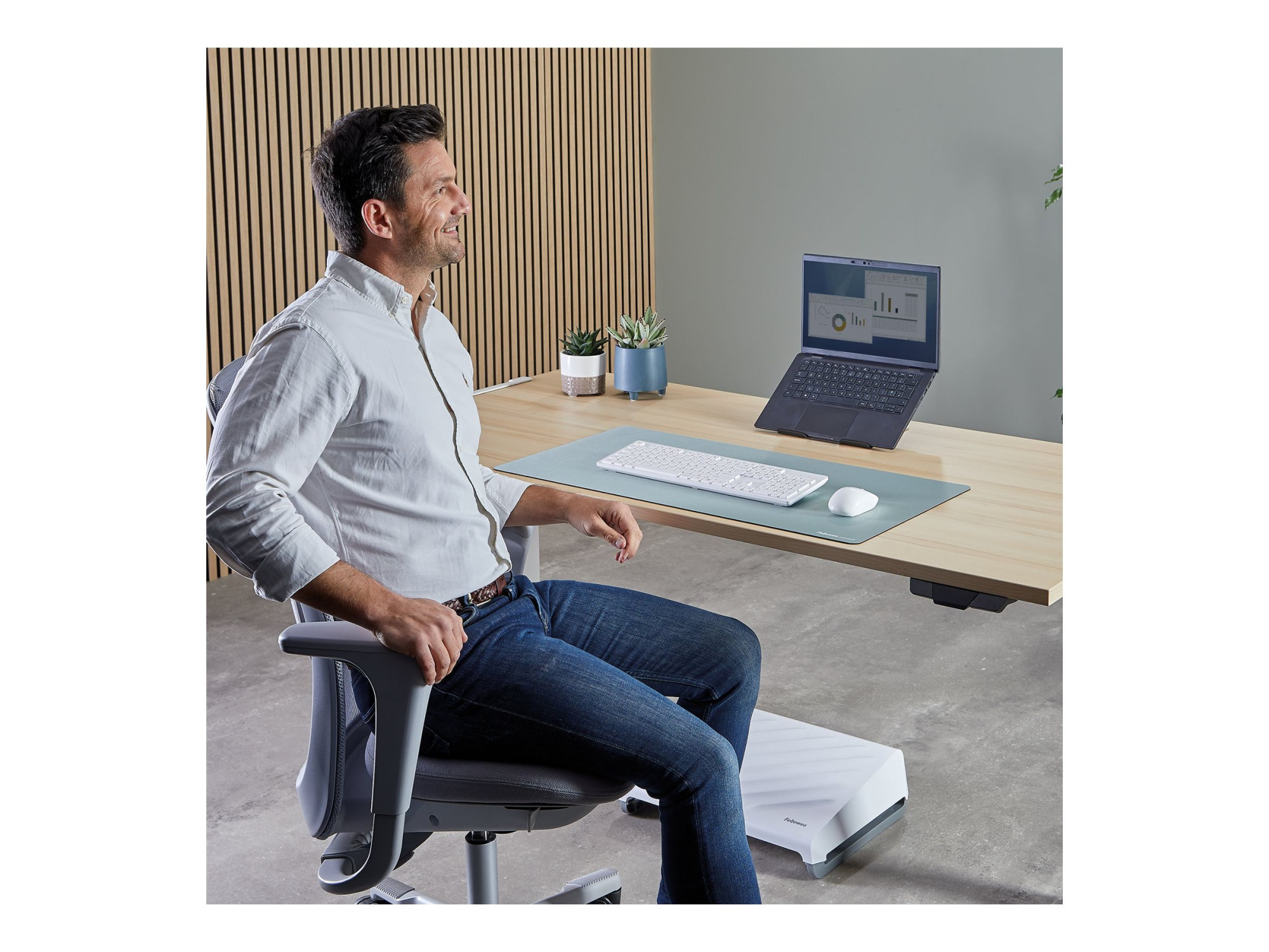 Fellowes Alumia Portable Laptop Stand | 15 " | Laptop Stand | Black - Image 6