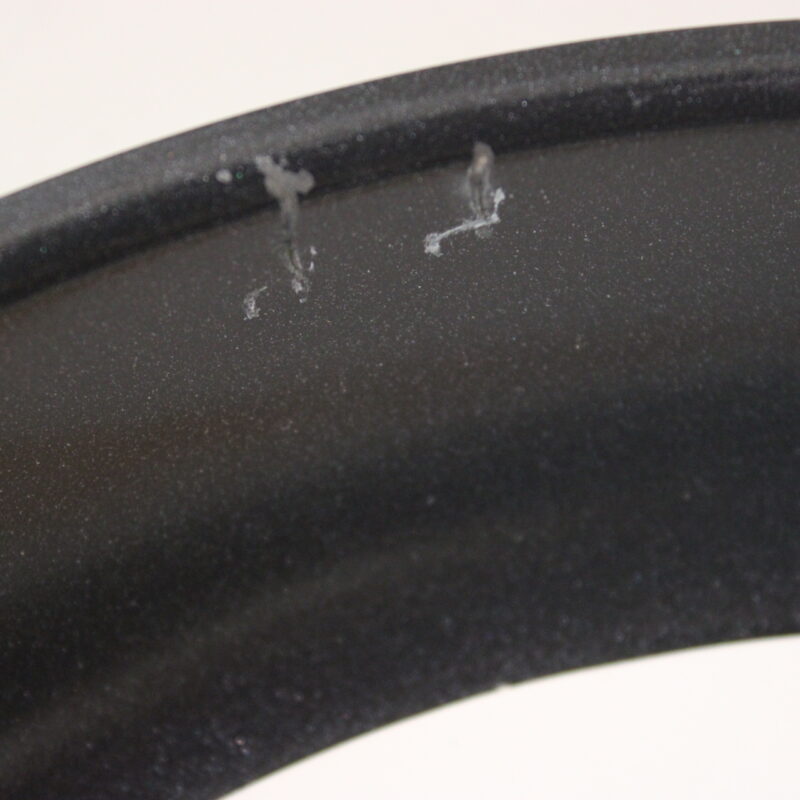 SALE OUT. PAN FRYING FF 28M CERAMIC COATED 1072312 | Fiskars CHIPPED ENAMEL, SCRATCHED - Image 3