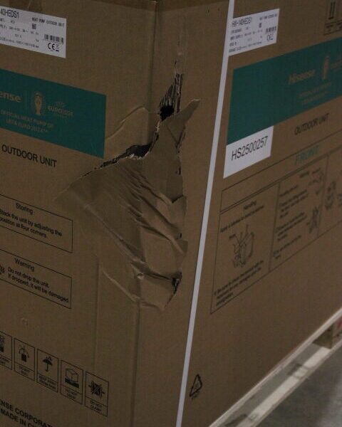Hisense AHW-140HEDS1 | Hi-Therma 14 kw heat pump Split type Outdoor unit | DAMAGED PACKAGING, BENT GRID PARTS