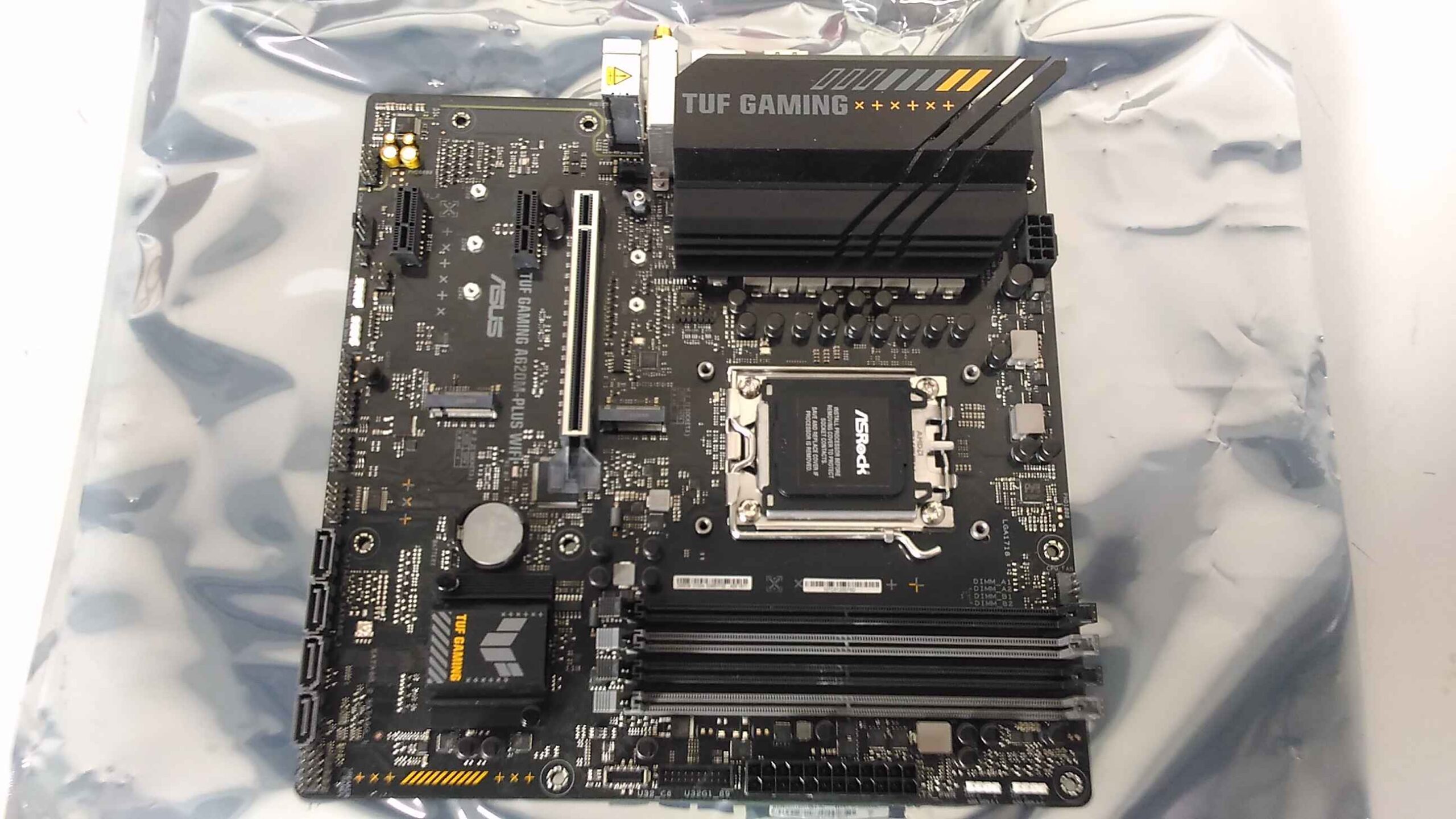 SALE OUT. ASUS TUF GAMING A620M-PLUS WIFI | Asus TUF GAMING A620M-PLUS WIFI | Processor family AMD | Processor socket AM5 | DDR5 DIMM | Memory slots 4 | Supported hard disk drive interfaces SATA, M.2 | Number of SATA connectors 4 | Chipset AMD A620 | Micro-ATX | USED, REFURBISHED, WITHOUT ORIGINAL PACKAGING AND ACCESSORIES, ONLY BACKPANEL AND ANTENNA INCLUDED