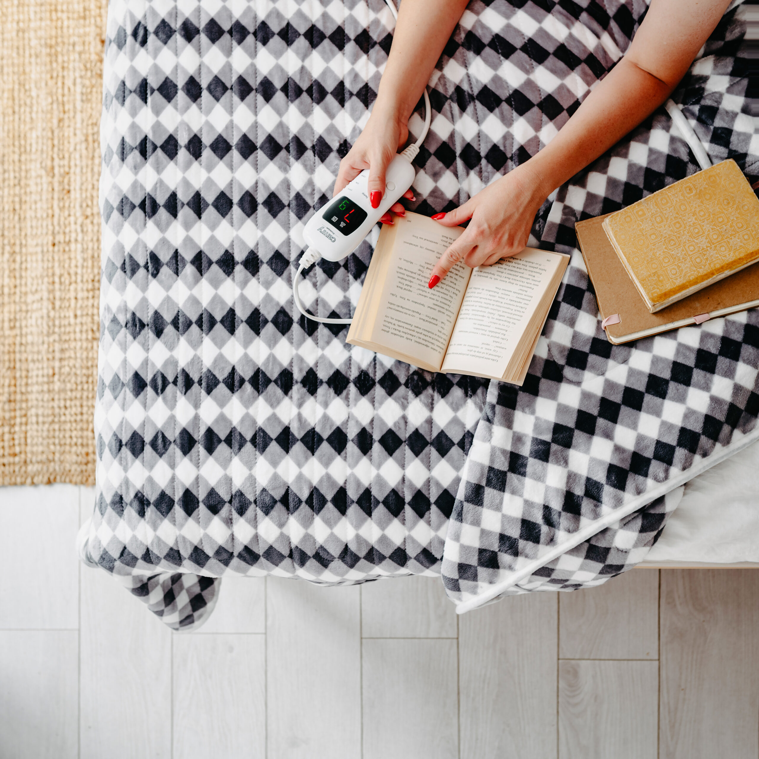 Camry | Electirc heating throw-blanket with timer | CR 7442 | Number of heating levels 7 | Number of persons 1 | Remote control | 120 W - Image 9