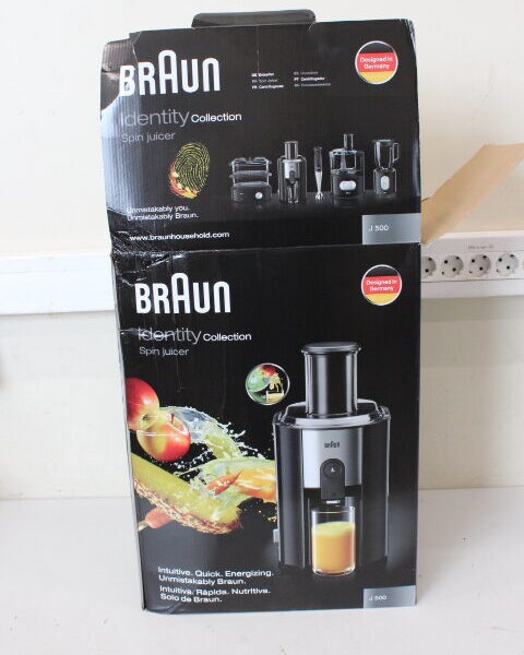 SALE OUT. Braun J500 Multiquick 5 Juicer, Black | Braun | J 500 Multiquick 5 | Type Juicer | Black | 900 W | Number of speeds 2 | DAMAGED PACKAGING, CRACKED CONTAINER SIDE