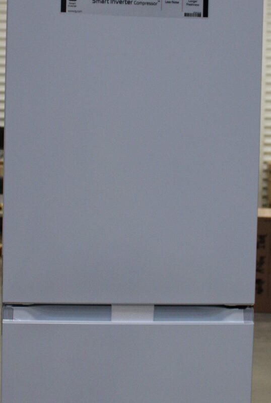 SALE OUT. LG Refrigerator | GBV5240DSW | Energy efficiency class D | Free standing | Combi | Height 203 cm | No Frost system | Fridge net capacity 277 L | Freezer net capacity 110 L | Display | 35 dB | White | DAMAGED PACKAGING, DENT ON THE LEFT SIDE AT THE TOP - Image 5