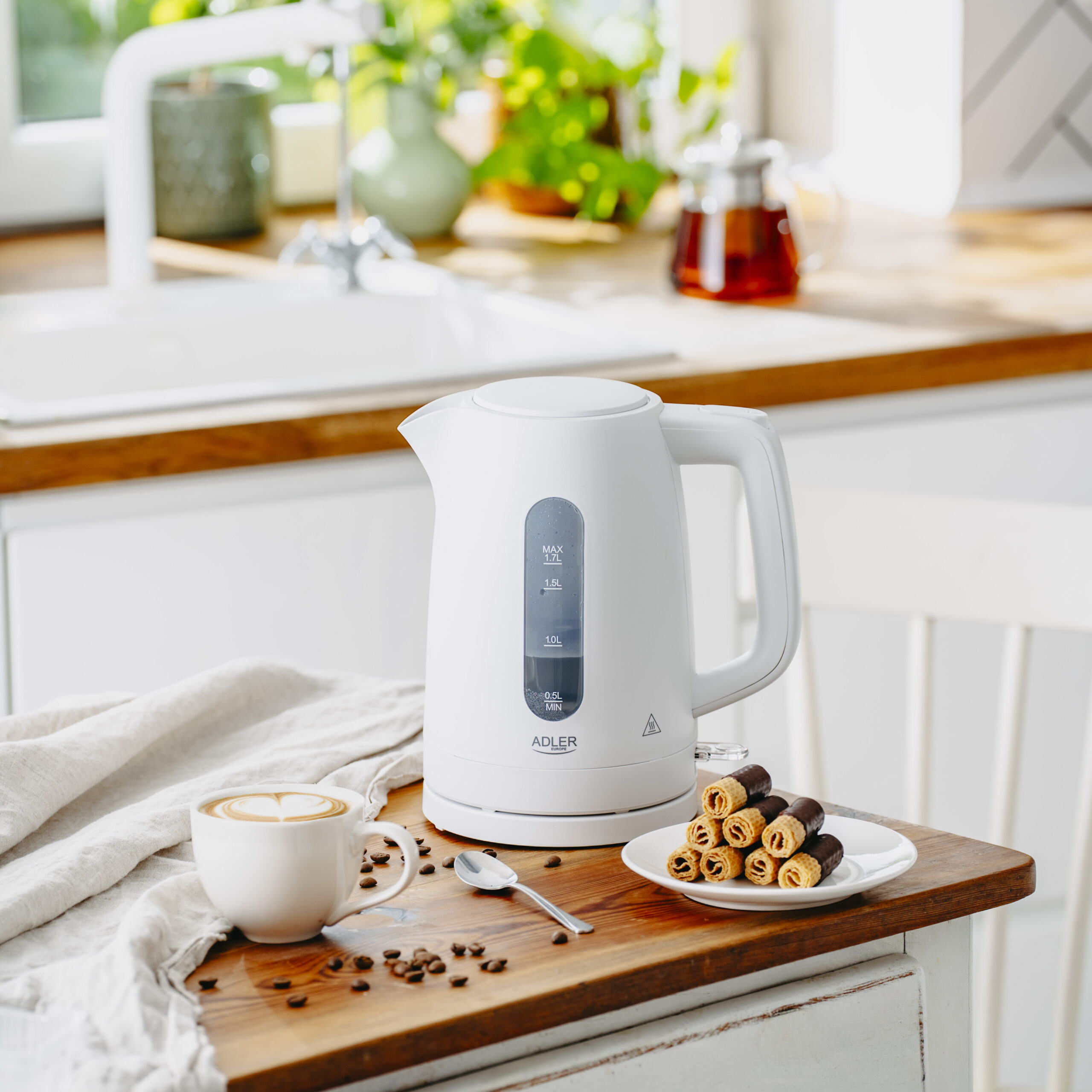 Adler Kettle | AD 1379w | Electric | 2200 W | 1.7 L | Polypropylene | 360° rotational base | White - Image 10