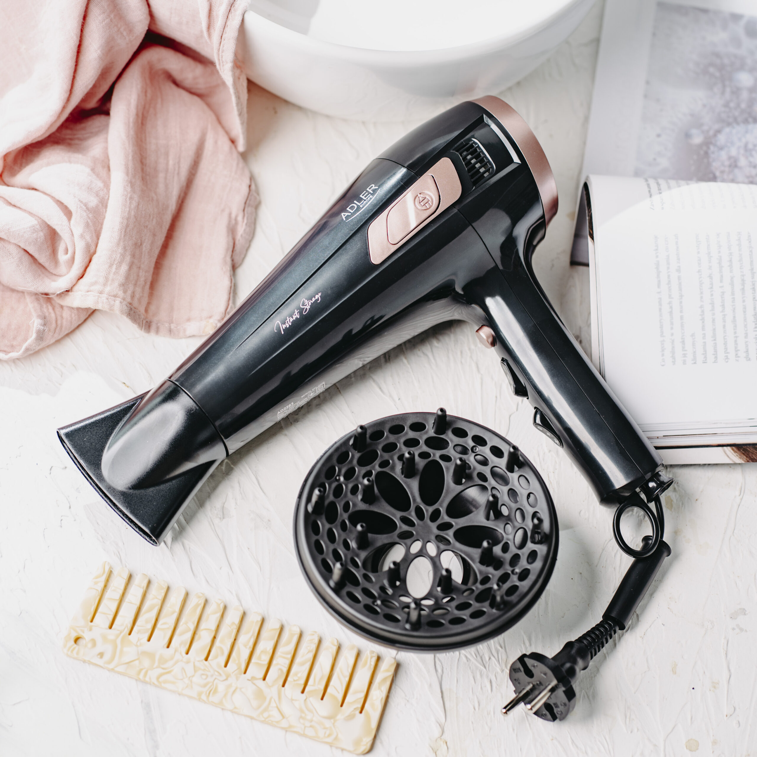 Adler Hair dryer with retractable power cord | AD 2283 | 2400 W | Number of temperature settings 3 | Diffuser nozzle | Black/Golden Rose - Image 12