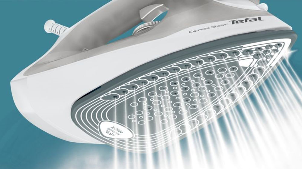 TEFAL Express Steam Iron | FV2863E1 | Steam Iron | 2500 W | Water tank capacity 270 ml | Continuous steam 30 g/min | Steam boost performance 200 g/min - Image 4