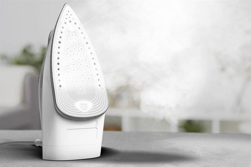 TEFAL Express Steam Iron | FV2863E1 | Steam Iron | 2500 W | Water tank capacity 270 ml | Continuous steam 30 g/min | Steam boost performance 200 g/min - Image 6