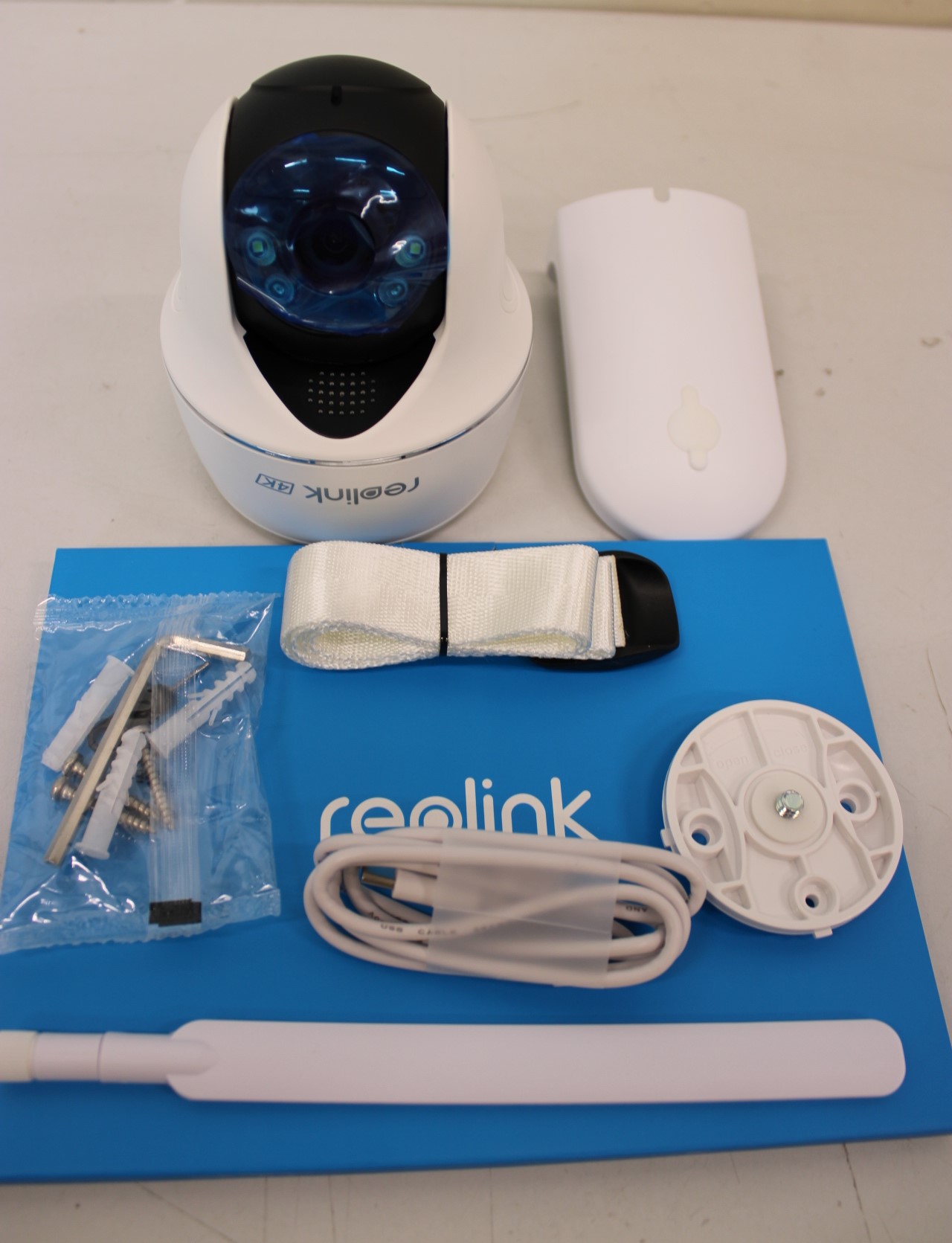 Braun | Epilator | Silk-épil Series 7 7-060 | Operating time (max) 40 min | Number of power levels 1 | Wet & Dry | White/Pink - Image 2