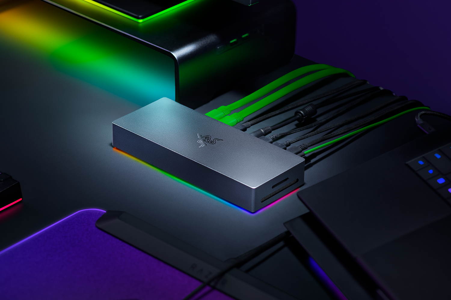 Razer Desktop RGB Dock for Multiple Devices and Displays | Thunderbolt 5 Dock - Image 2