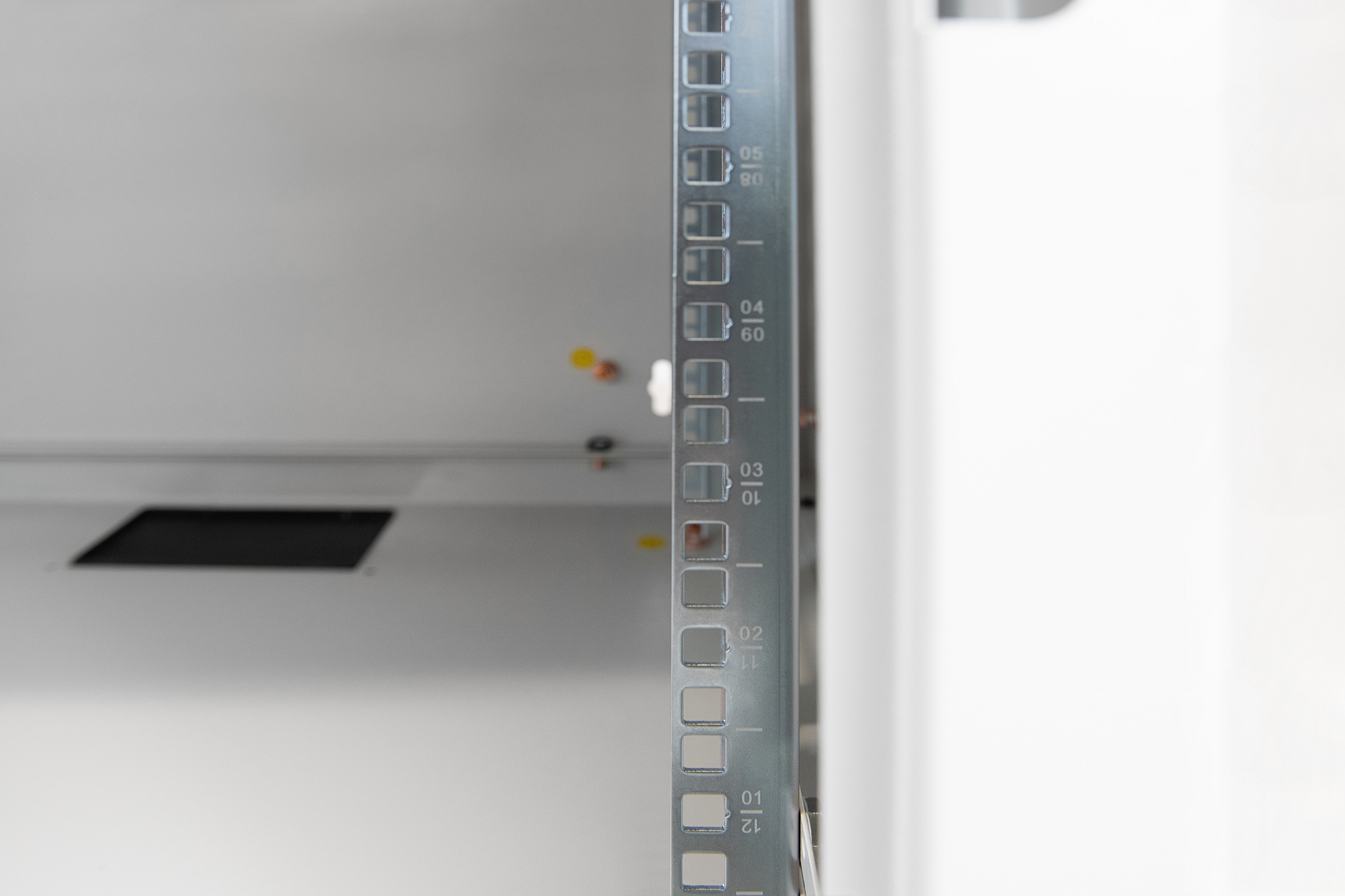 Digitus | Wall Mounting Cabinet | DN-19 12-U | Grey | IP protection class: IP20; Front door: Glass door, single opening; Cabinet type: Wall mounting cabinet; Equipment mounting depth min.-max.: 305-370 mm; Load capacity: 100 kg - Image 4