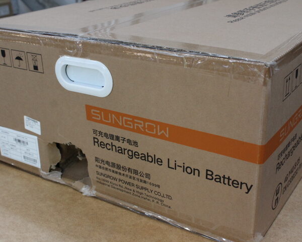 SALE OUT. | SUNGROW ESS SBR 3.2kWh Battery module SMR032 V114 LiFePo4 HV | ASA00460 | DAMAGED PACKAGING