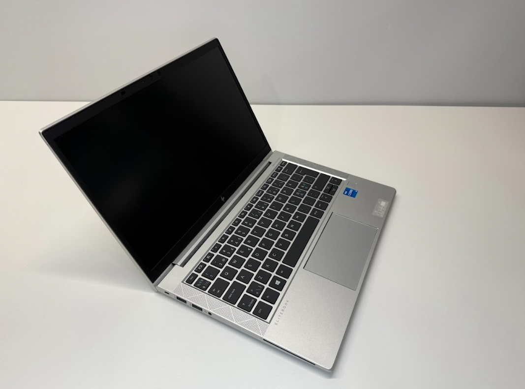 HP Renew | Grade A | EliteBook 830 G8 | 13.3 " | i5-1135G7 | 16 GB | SSD | 256 GB | Intel Iris Xe Graphics | Windows 11 Pro | Keyboard language Nordic | 12 month(s)