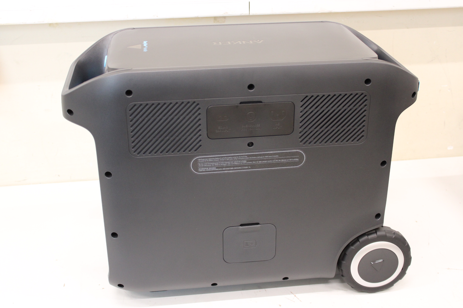 Deye ESS BOS-G PRO PDU - Image 2