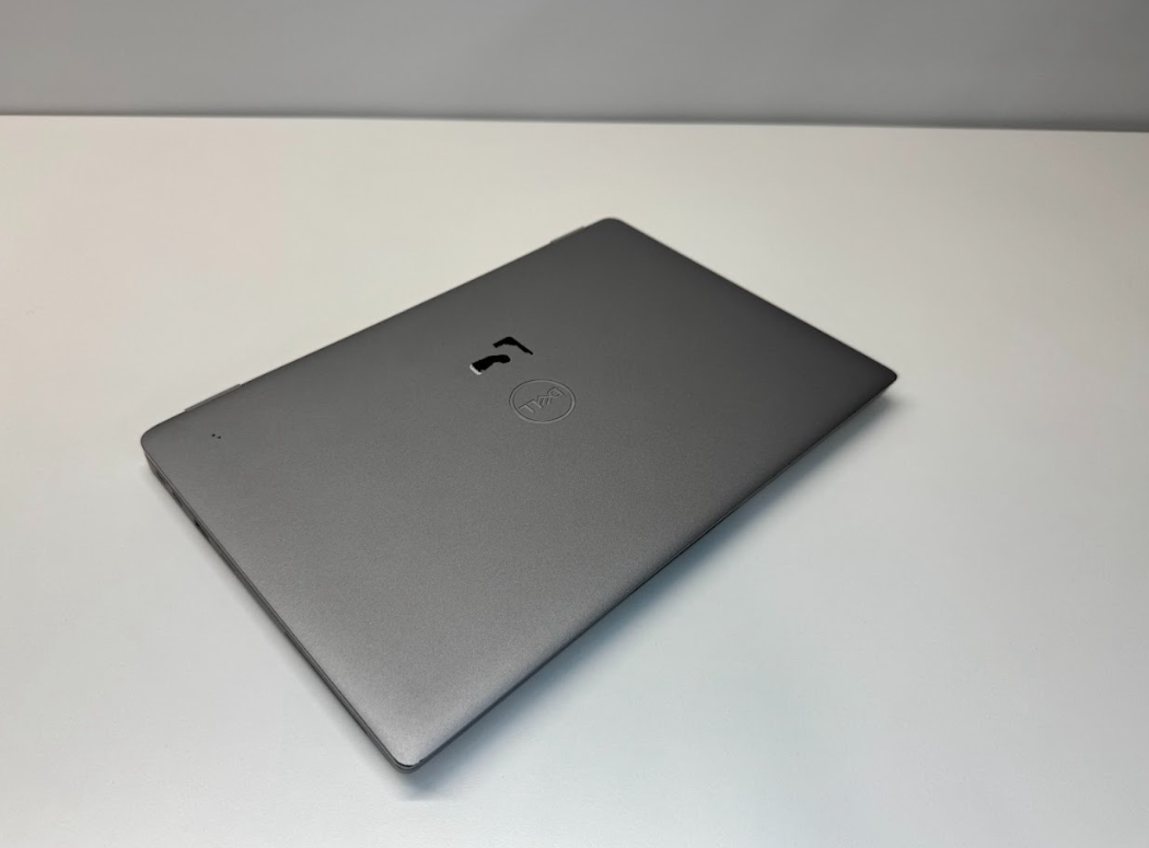 DELL Renew | Grade B | Dell Latitude 5330 | 13.3 " | FHD | i3-1215U | 16 GB | SSD | 256 GB | Intel UHD Graphics | Windows 11 Pro | Keyboard language Swedish | 12 month(s) - Image 3