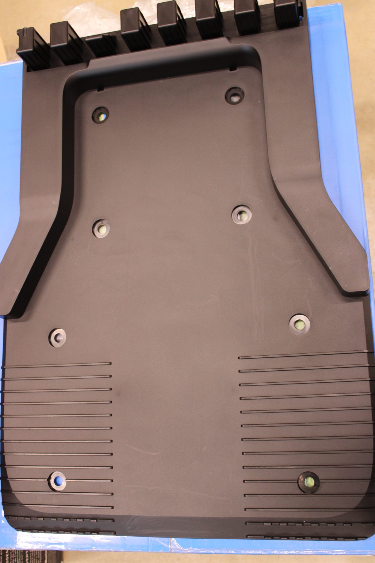 SALE OUT. Ecovacs GOAT A3000 LiDAR Lawn Mower, Robot, Efficiency 400 m²/h, Dual LiDAR + Camera, White/Black | Ecovacs | Lawn Mower | GOAT A3000 LiDAR | USED, DIRTY, SCRATCHED, WHITE SPOTS ON THE SIDE | 5000 Ah - Image 8