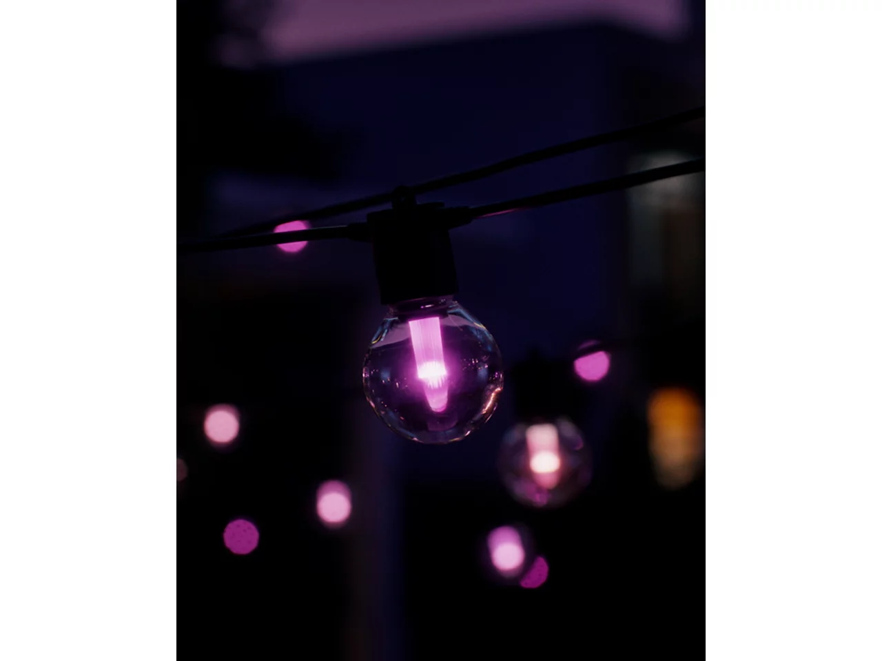 Philips Hue Festavia Globe Outdoor Fairy Lights, 21 m | 30 W - Image 7