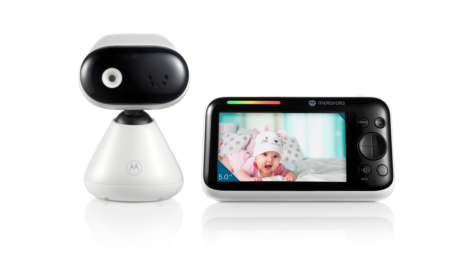 Motorola | Video Baby Monitor | PIP1500 5.0" | 5.0" color display with 480 x 272px resolution; 5.0" color display with 480 x 272px resolution; Digital zoom; Secure and private connection; LED sound level indicator; Two-way talk; Room temperature monitoring; Infrared night vision; High sensitivity microphone; Rechargeable parent unit; 5 x Soothing lullabies; Wall Mount (using bracket provided) | White/Black