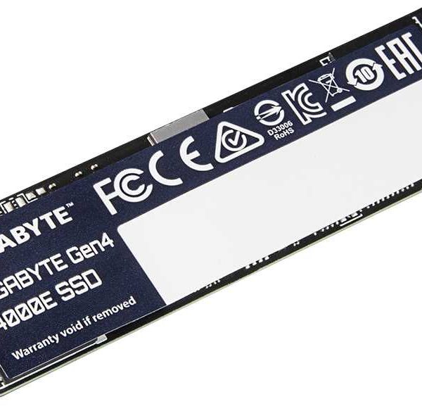 Gigabyte G440E1TB | 1000 GB | Solid-state drive interface PCI-Express 4.0 x4, NVMe 1.4 | Read speed 4000 MB/s | Write speed 3900 MB/s